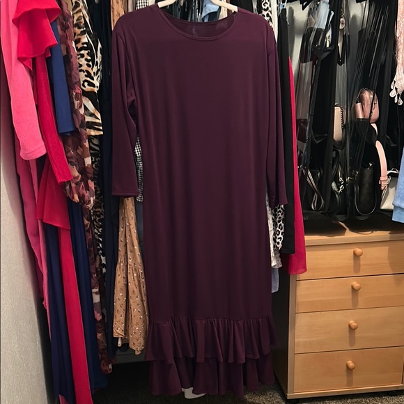 Dresses & Skirts - Elegant Purple Ruffle Hem Dress